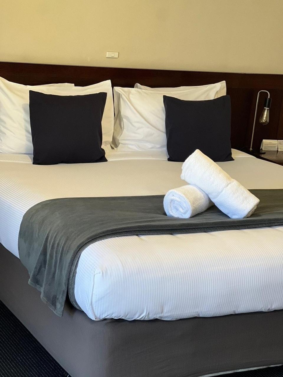 The Harvest 3* Cromwell
